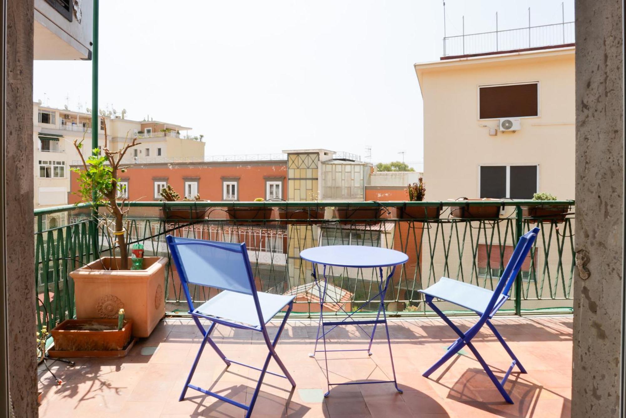 Riviera Di Chiaia 207 * Napoli